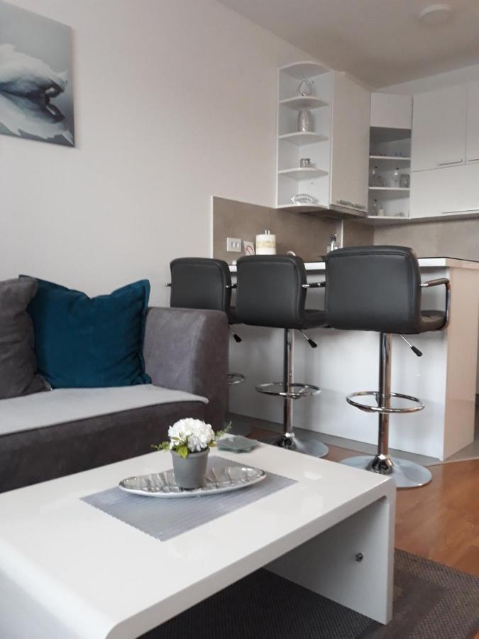 Apartman Gallery Square - Pupin Palace Apartment Novi Sad Luaran gambar