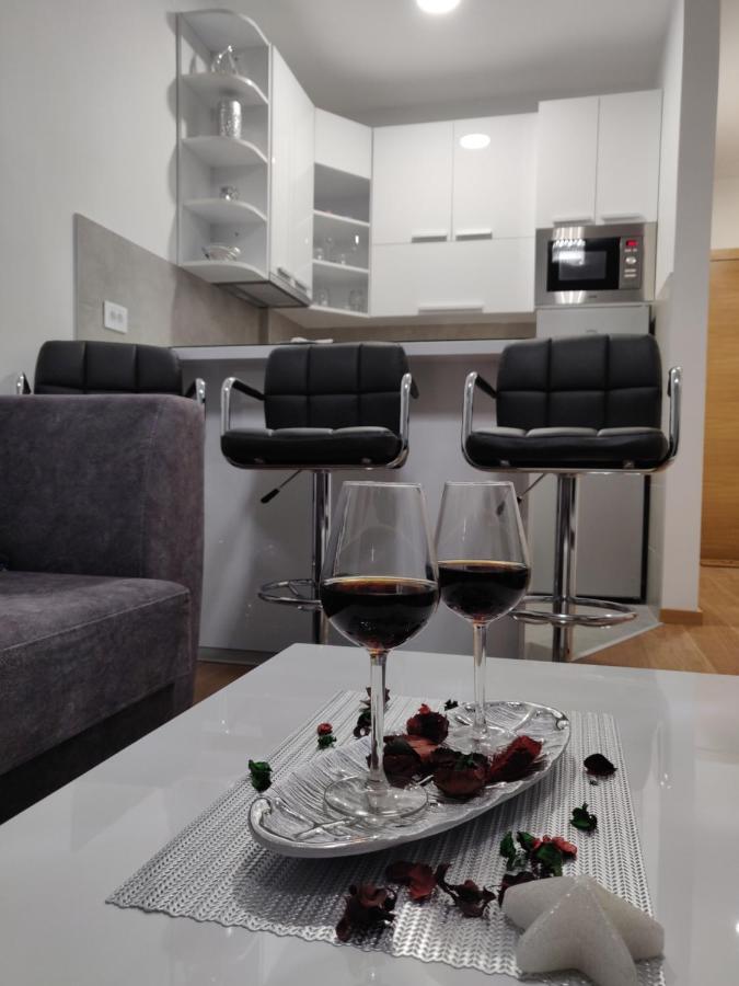 Apartman Gallery Square - Pupin Palace Apartment Novi Sad Luaran gambar